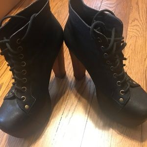Lita platform Black edgy platform ankle booties